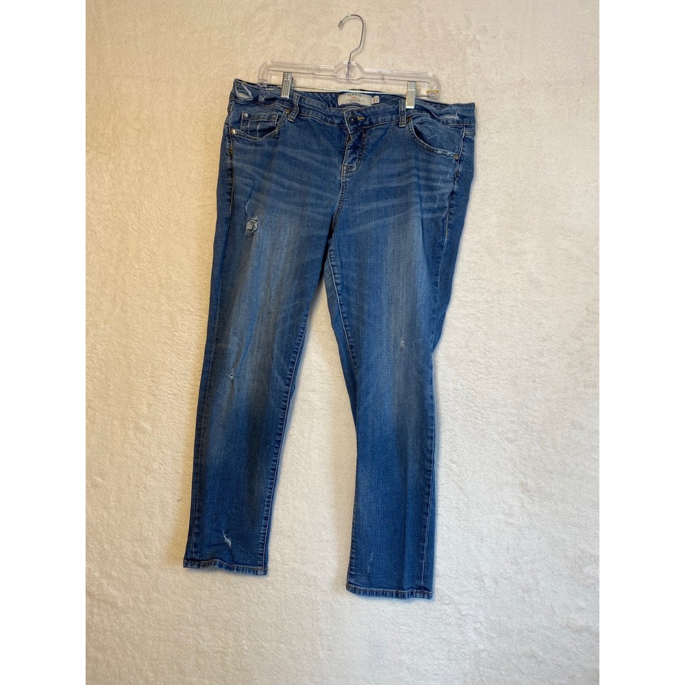 Torrid Denim Boyfriend Jeans Medium Wash Distressed‎ Size 18S